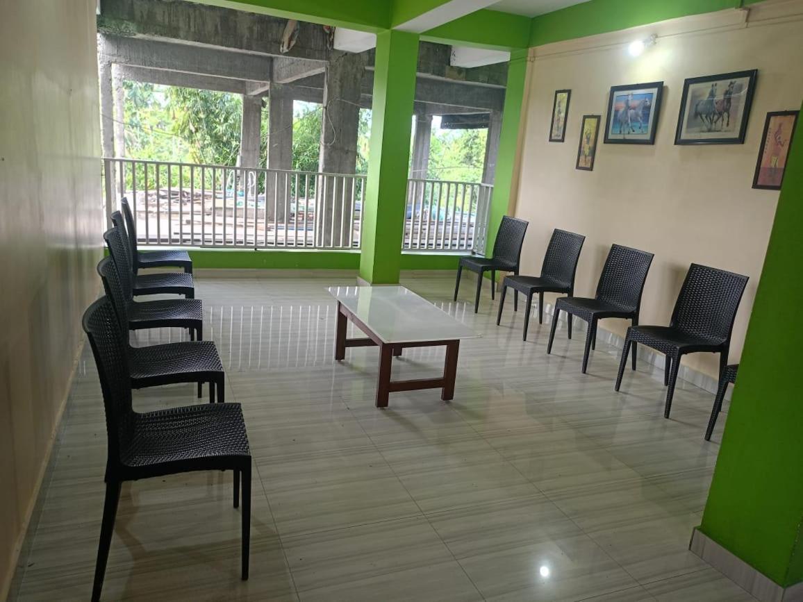 Hotel Kaziranga Holidays Extérieur photo
