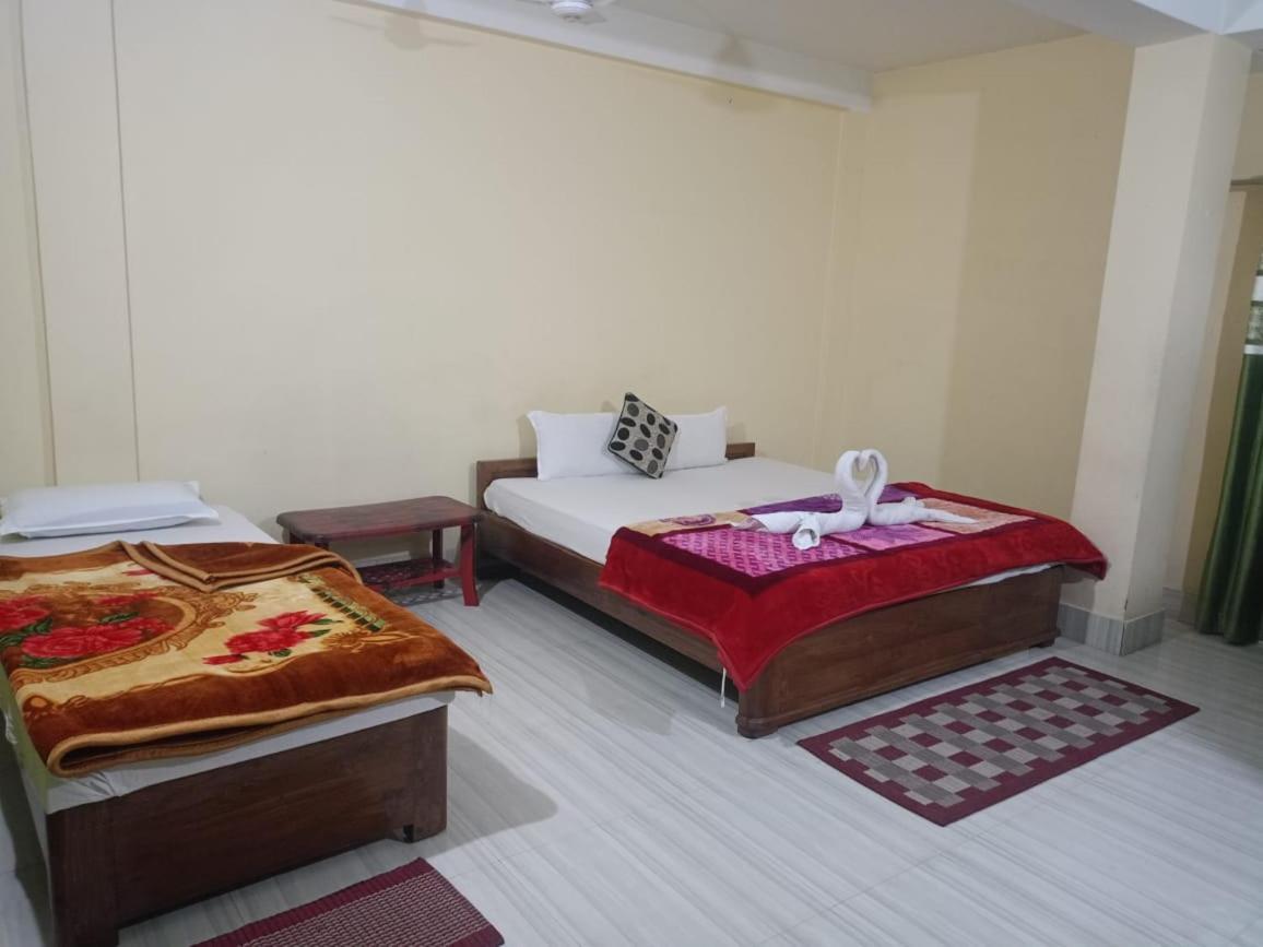 Hotel Kaziranga Holidays Extérieur photo